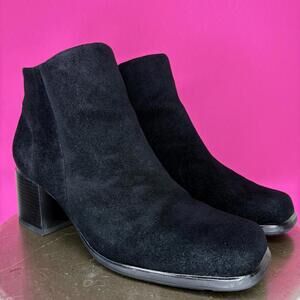 White Mountain Diamond Black Suede Square Toe Block Heel Ankle Boot US 7.5